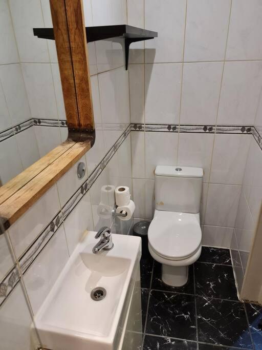 Cute One Bedroom Apartment Londyn Zewnętrze zdjęcie